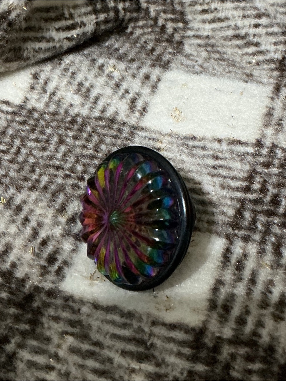Iridescent Multicolor Floral Pop Socket Grip - Women Accessories